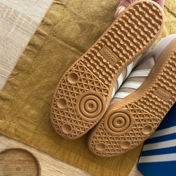 adidas Samba Sneaker in Beige, White and Gum - Picture 4 of 5